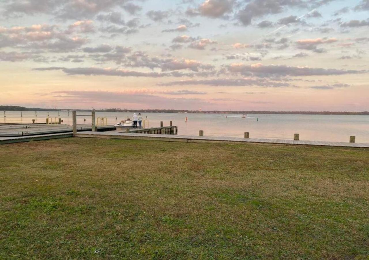 Model Home Near Camp Lejeune With Water View Sneads Ferry Exterior foto